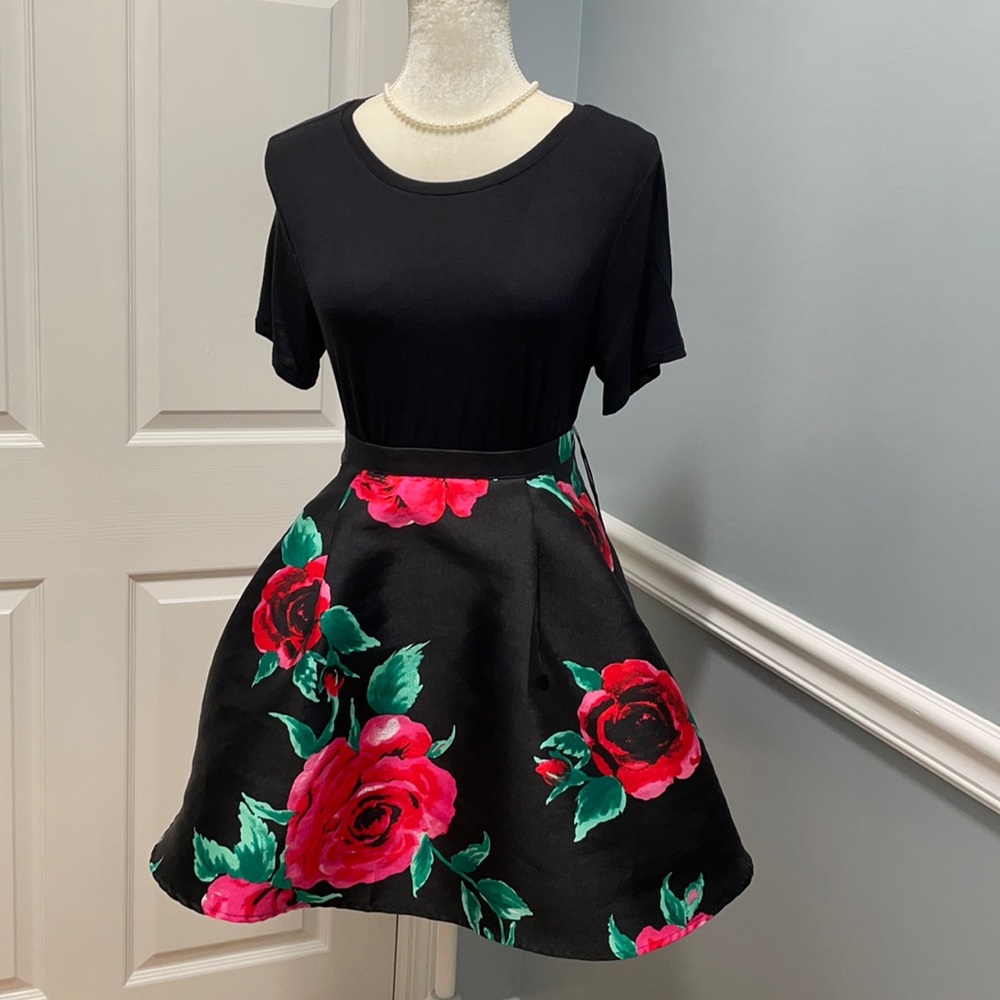 🎉HP🎉B. Smart Skirt💥Final price- on offers, no bundles 💥